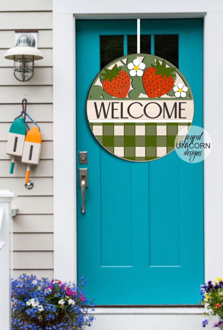 Strawberry Welcome Sign SVG, Summer Door Hanger SVG, Spring Wood Round Sign, Glowforge and Cricut Ready File, Laser Cut File - Image 2